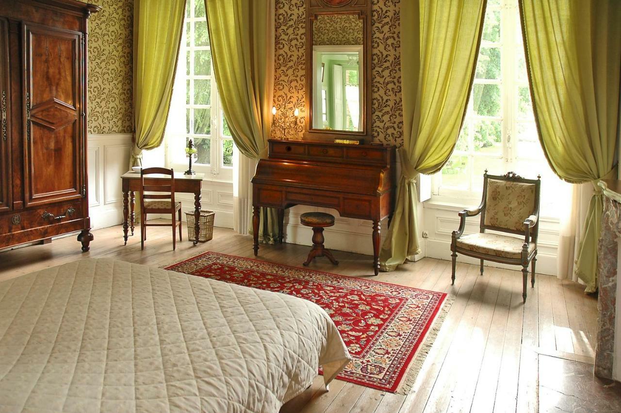 Chateau De Fleury La Foret Bed and Breakfast Igoville Buitenkant foto