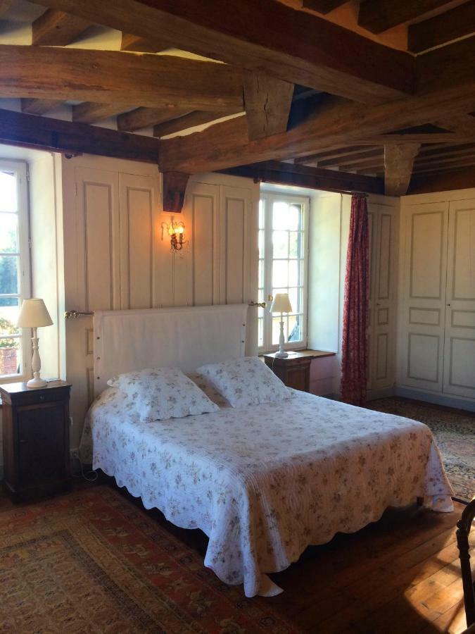 Chateau De Fleury La Foret Bed and Breakfast Igoville Buitenkant foto