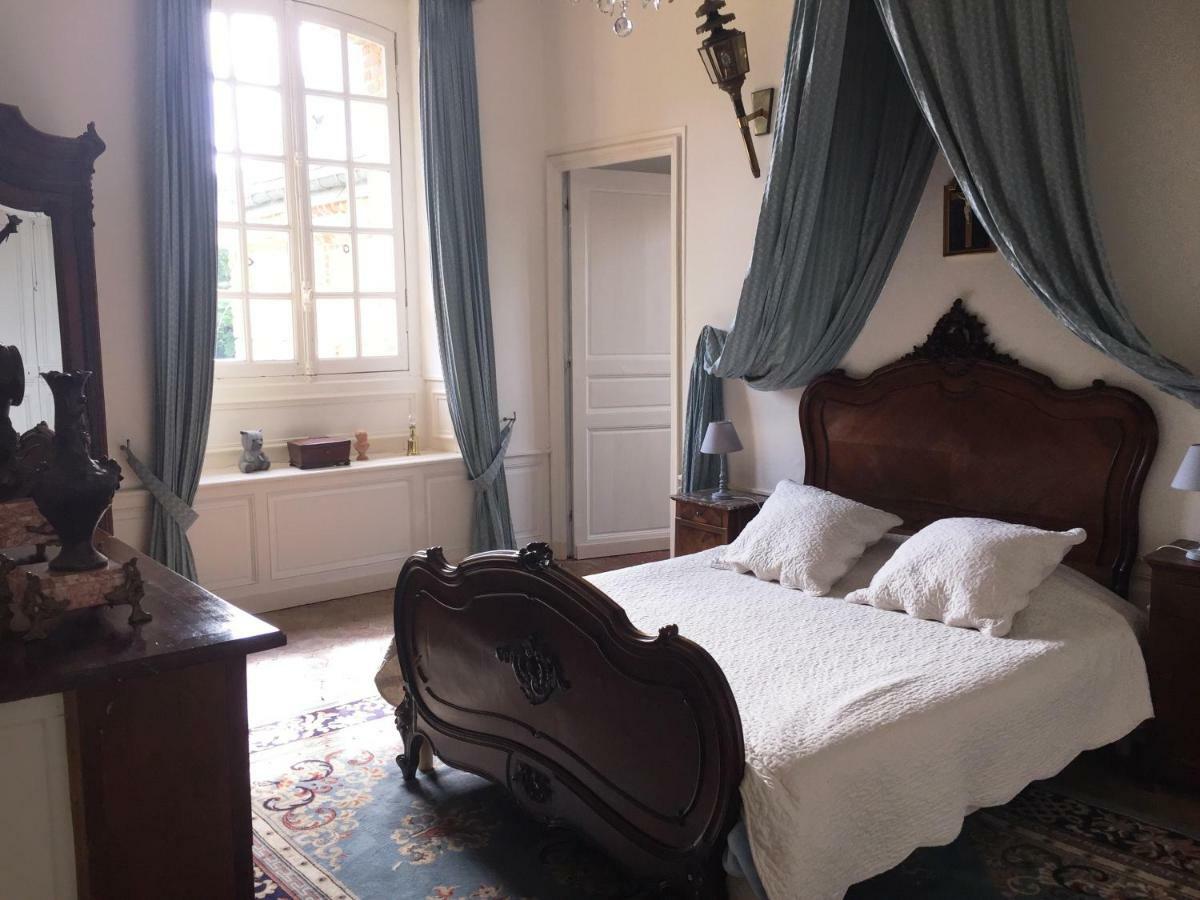 Chateau De Fleury La Foret Bed and Breakfast Igoville Buitenkant foto