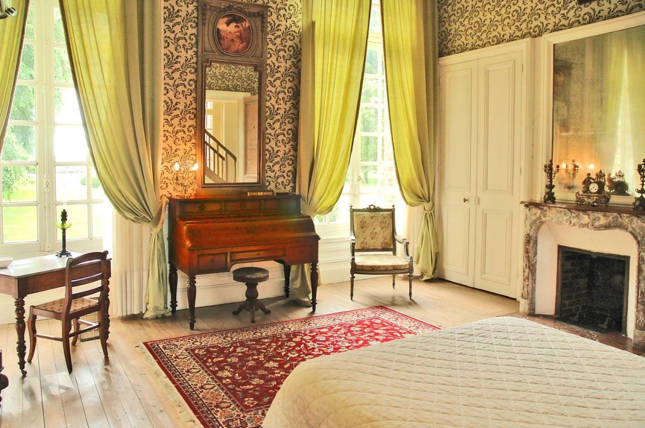 Chateau De Fleury La Foret Bed and Breakfast Igoville Buitenkant foto